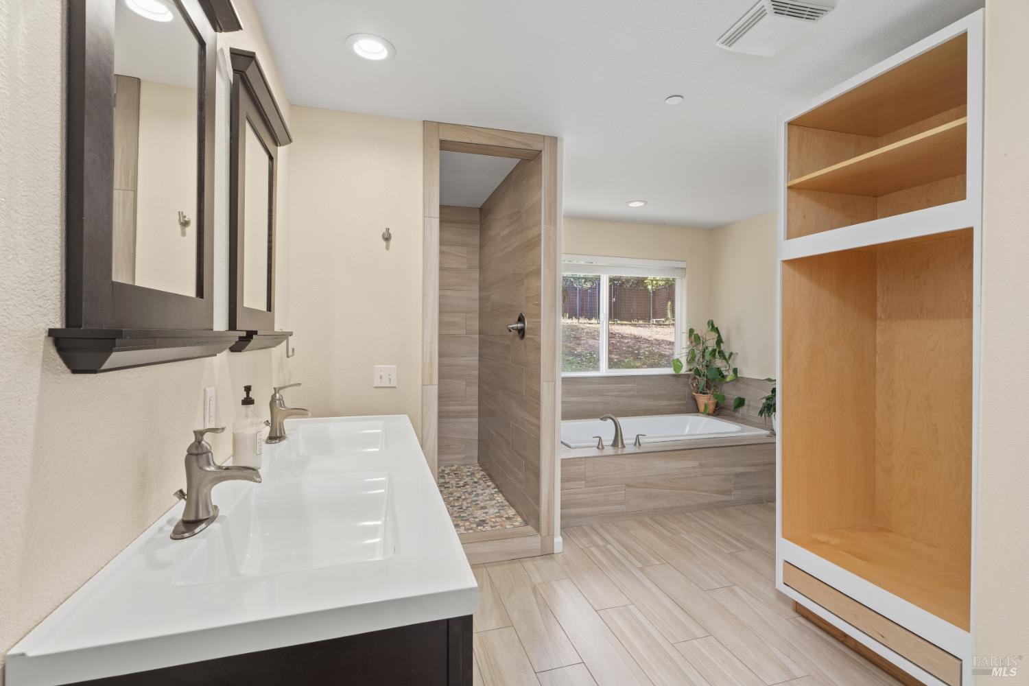 7801 Lorene Road Redwood Valley CA 95470