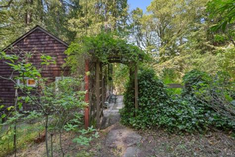 189 Wagnon Road Sebastopol CA 95472