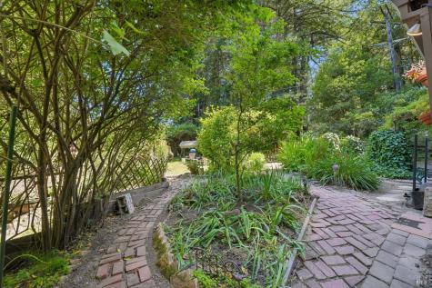 189 Wagnon Road Sebastopol CA 95472