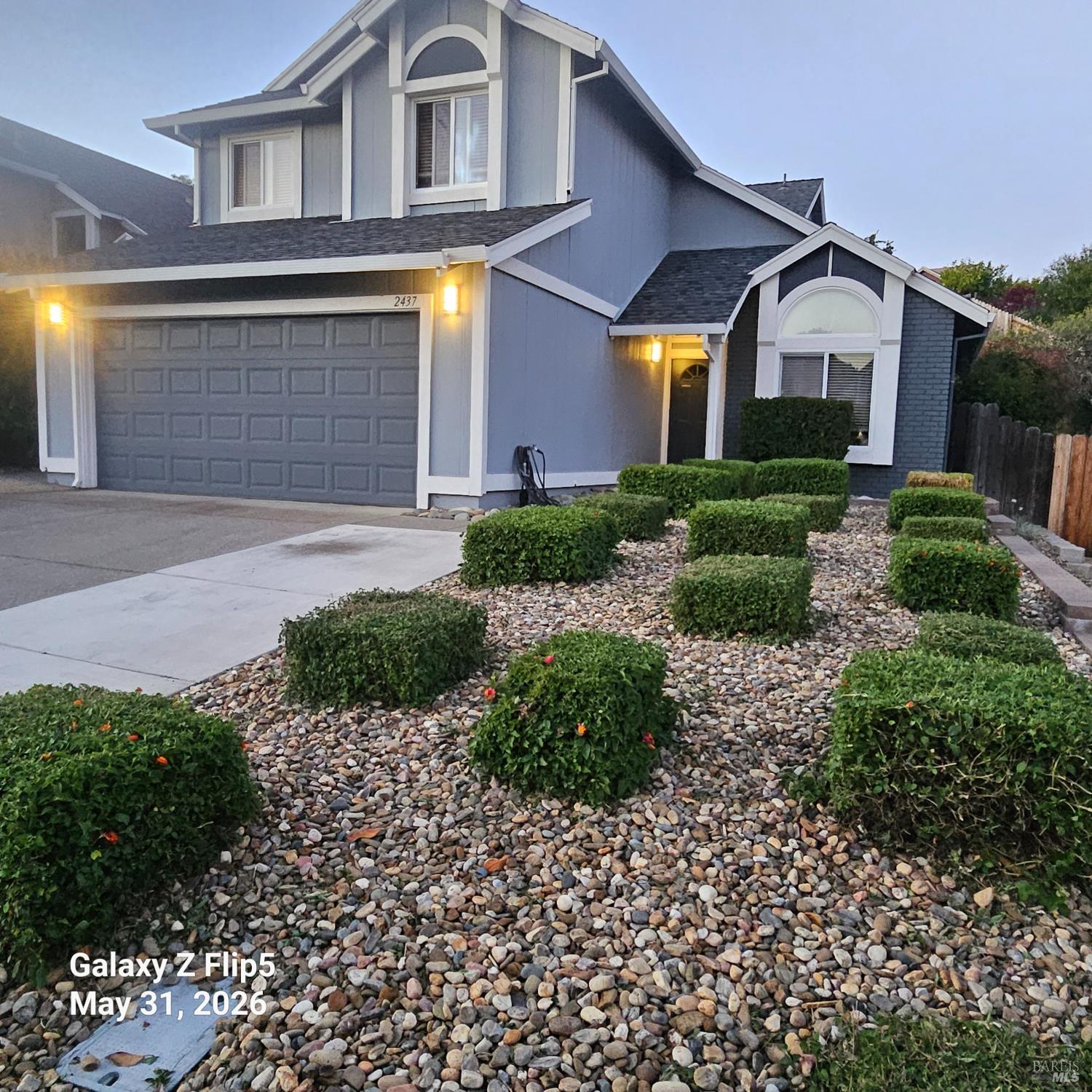2437 Vista Grande Fairfield CA 94534