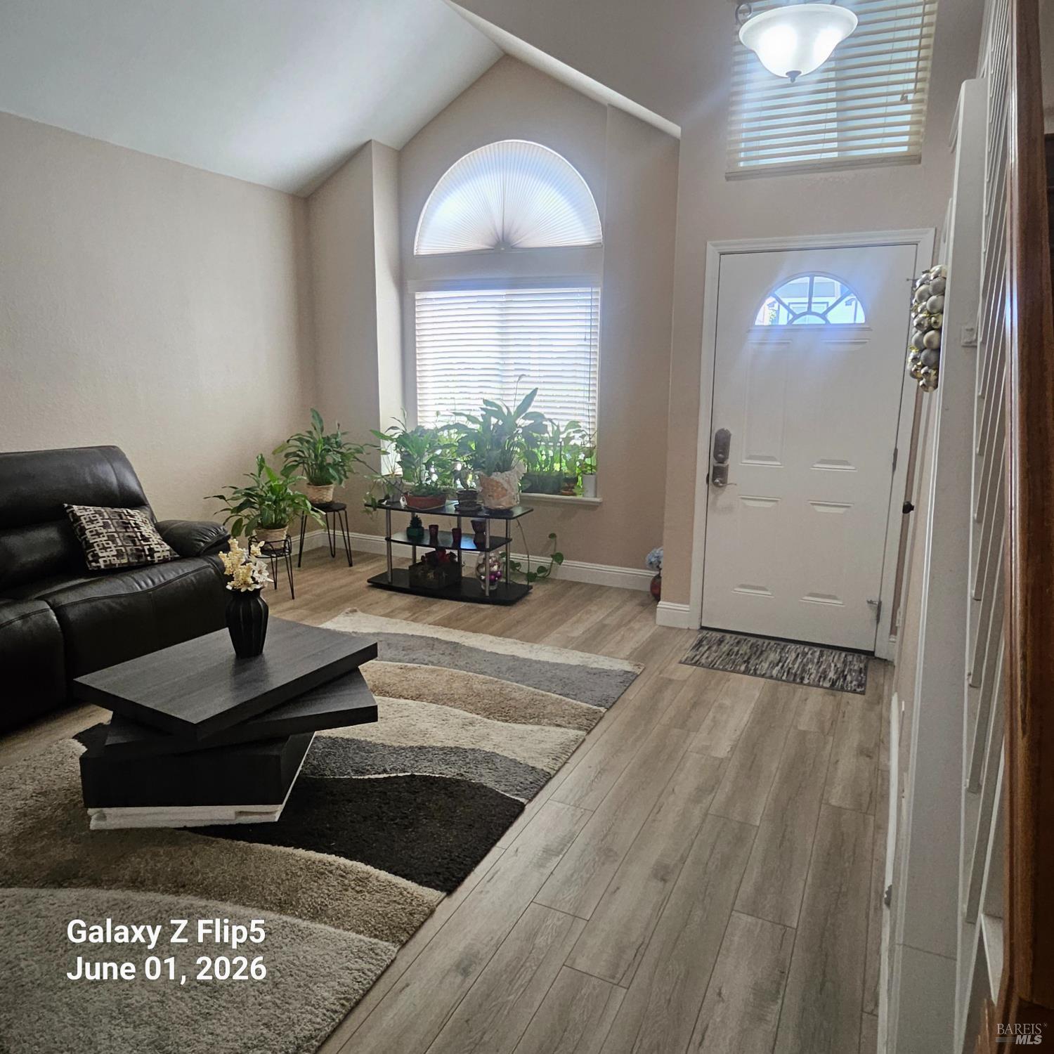2437 Vista Grande Fairfield CA 94534