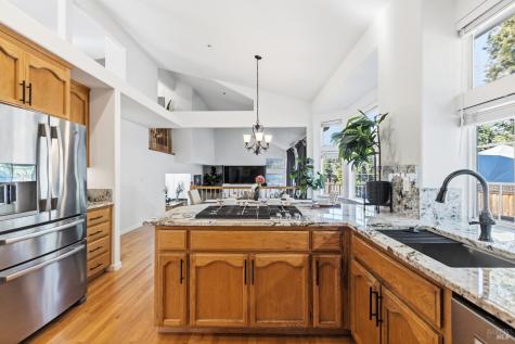 134 Grevillia Drive Petaluma CA 94952