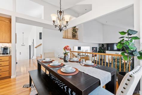 134 Grevillia Drive Petaluma CA 94952