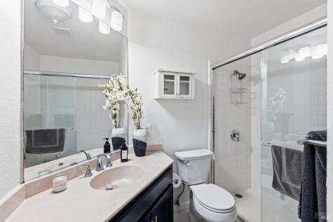 134 Grevillia Drive Petaluma CA 94952