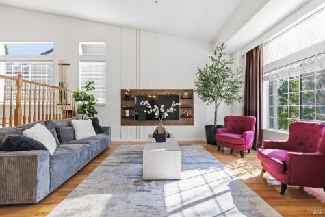 134 Grevillia Drive Petaluma CA 94952