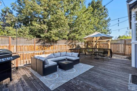 134 Grevillia Drive Petaluma CA 94952