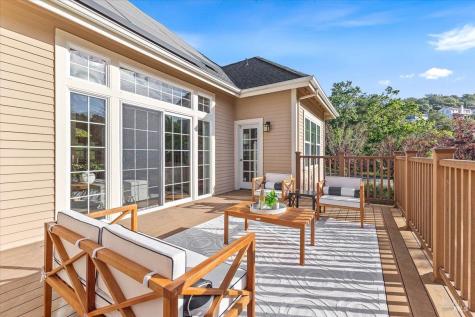 134 Moonlight Drive Healdsburg CA 95448