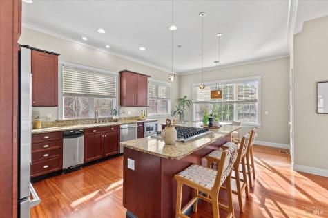 134 Moonlight Drive Healdsburg CA 95448