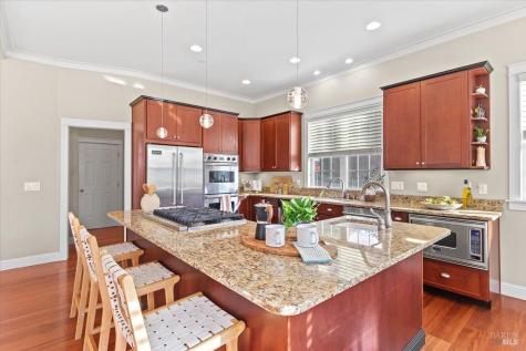134 Moonlight Drive Healdsburg CA 95448
