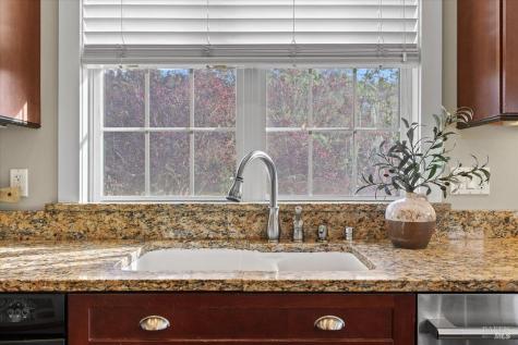 134 Moonlight Drive Healdsburg CA 95448