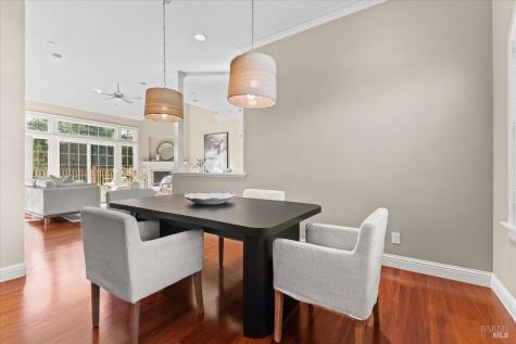 134 Moonlight Drive Healdsburg CA 95448