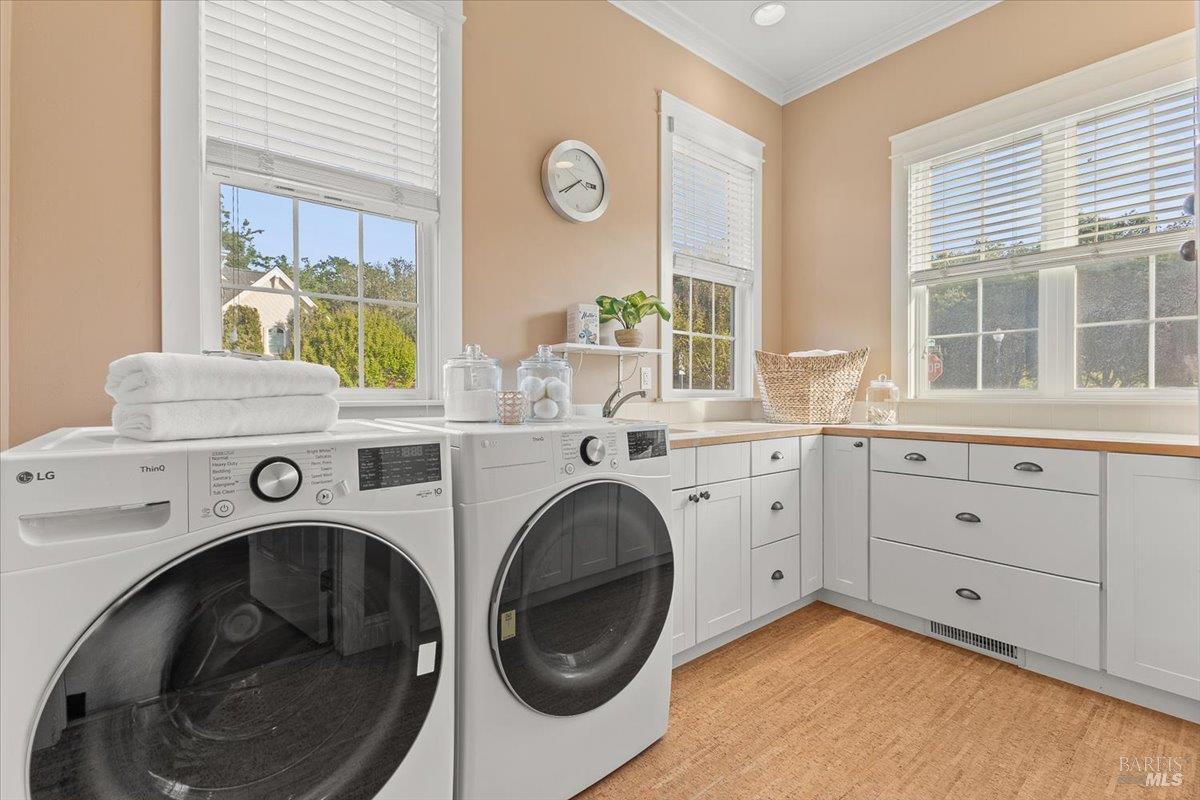 134 Moonlight Drive Healdsburg CA 95448