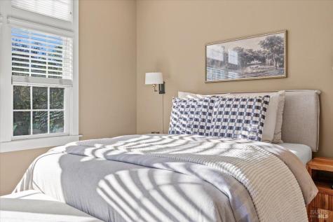 134 Moonlight Drive Healdsburg CA 95448