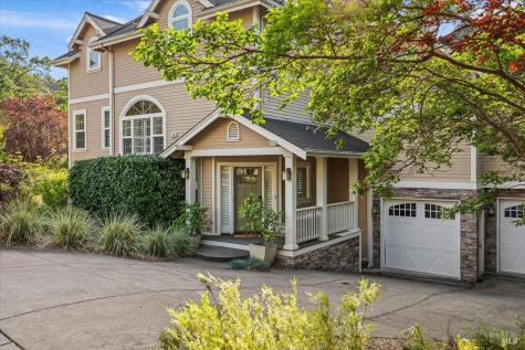 134 Moonlight Drive Healdsburg CA 95448