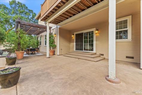 134 Moonlight Drive Healdsburg CA 95448