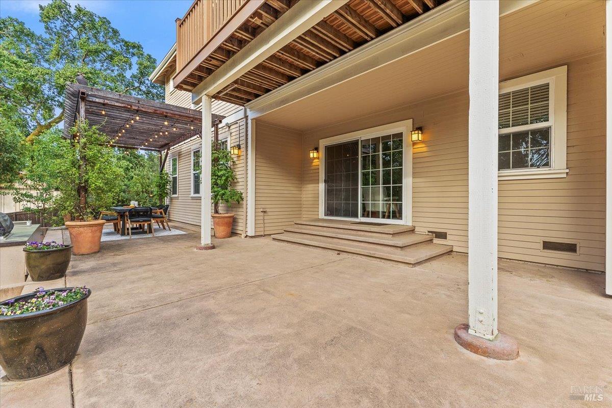 134 Moonlight Drive Healdsburg CA 95448