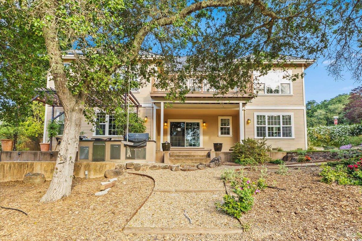 134 Moonlight Drive Healdsburg CA 95448
