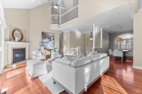 134 Moonlight Drive Healdsburg CA 95448