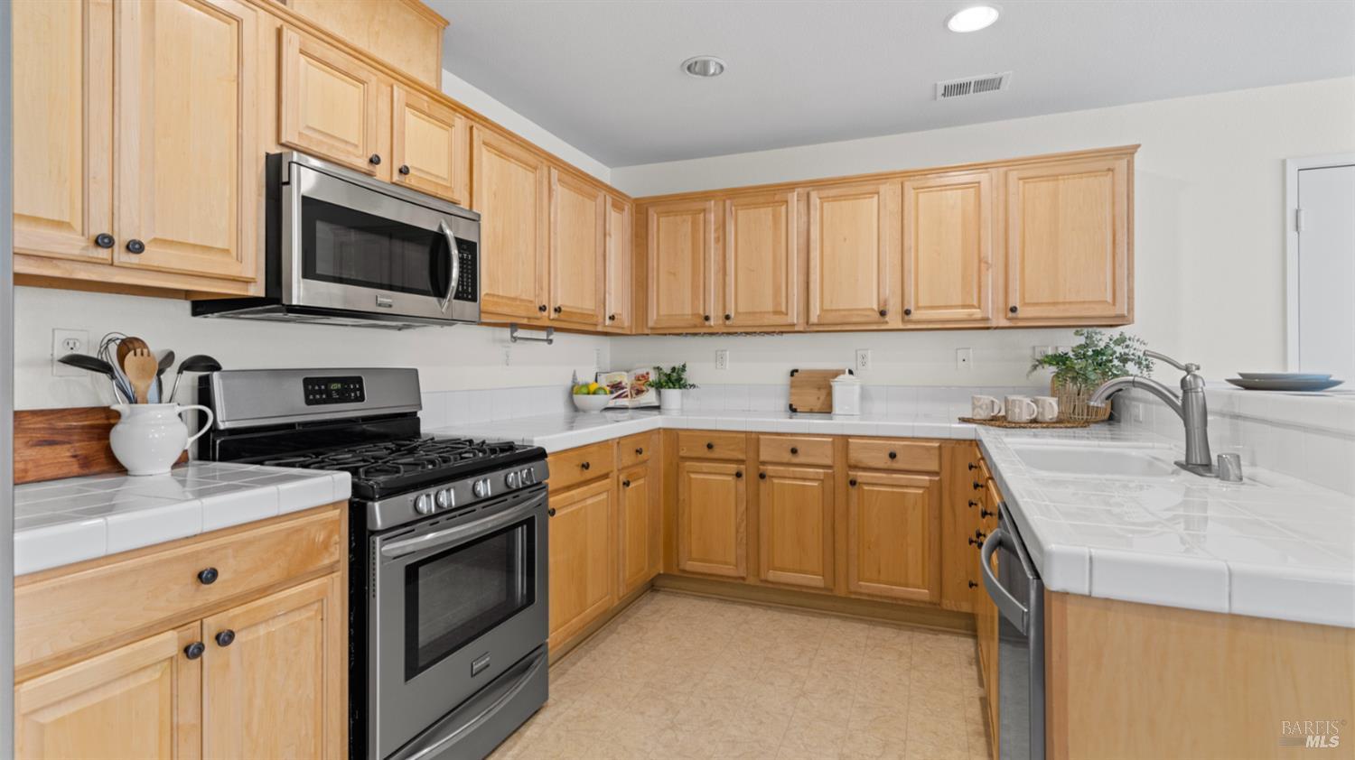 3147 Puffin Circle Fairfield CA 94533