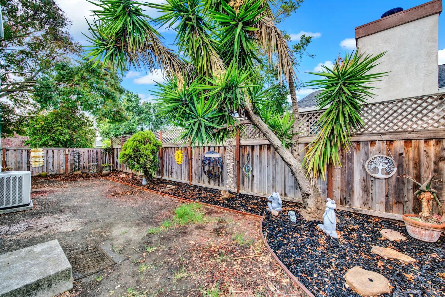 1060 Camellia Lane Suisun City CA 94585