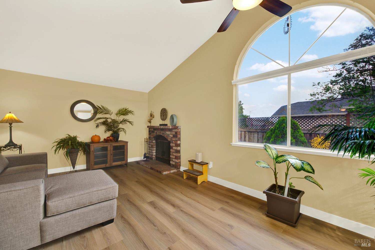 1060 Camellia Lane Suisun City CA 94585