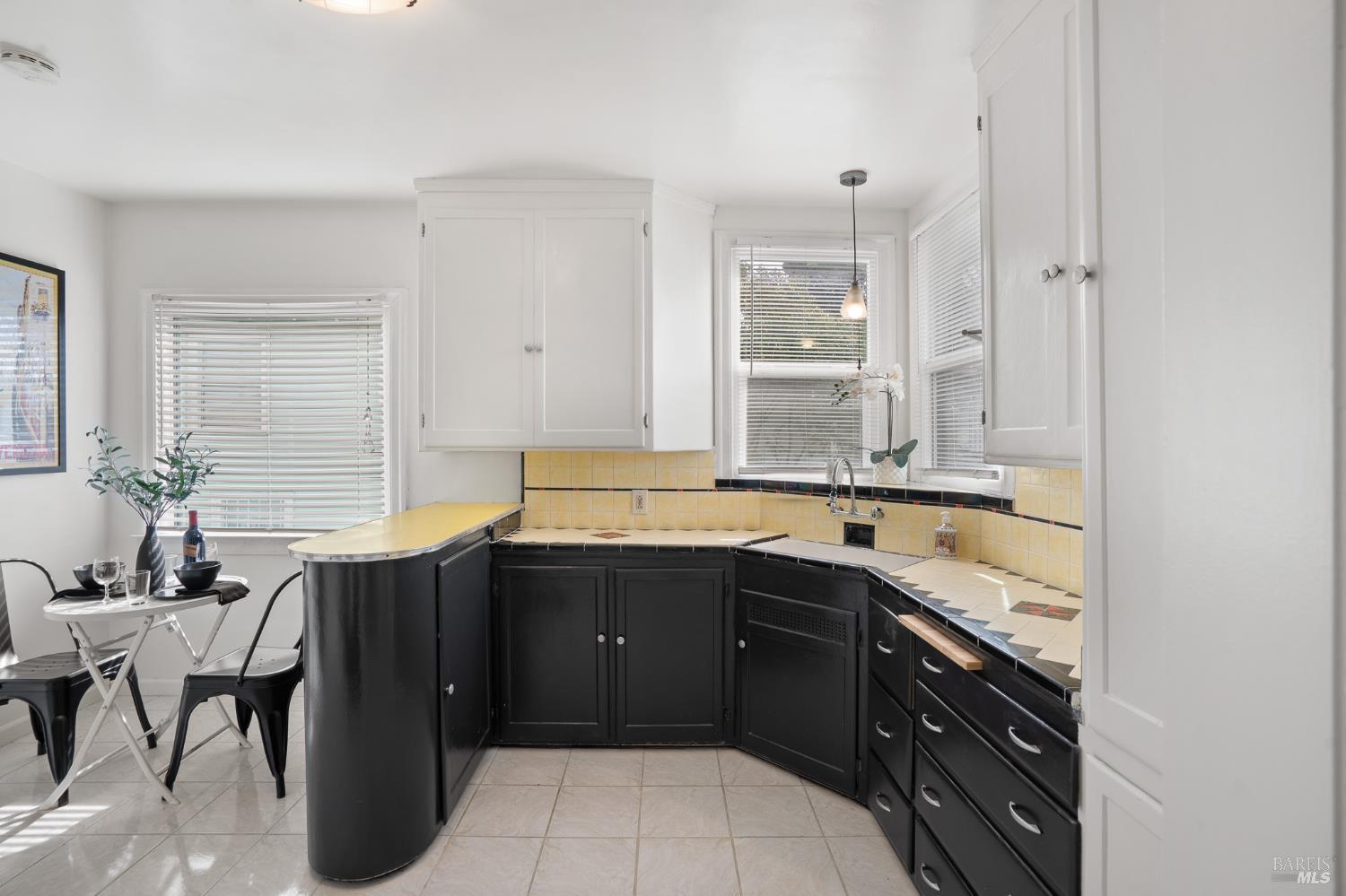 215 Hampshire Street Vallejo CA 94590