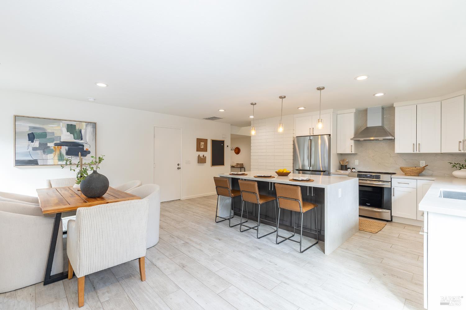 704 Montclair Drive Santa Rosa CA 95409