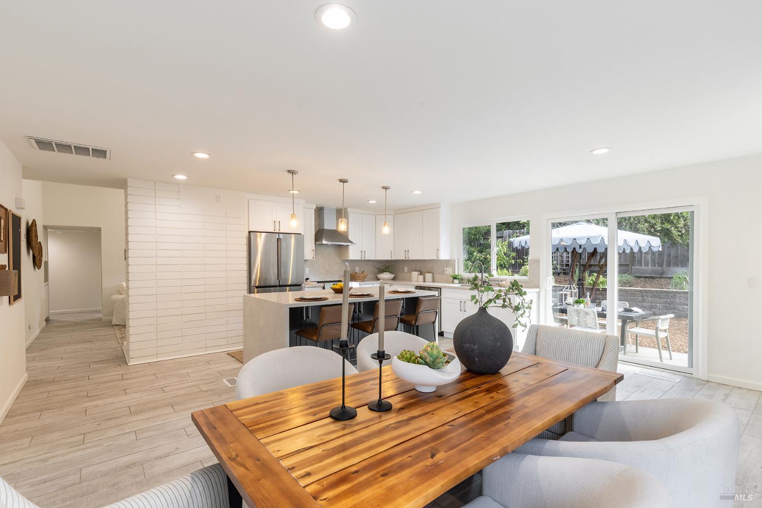 704 Montclair Drive Santa Rosa CA 95409