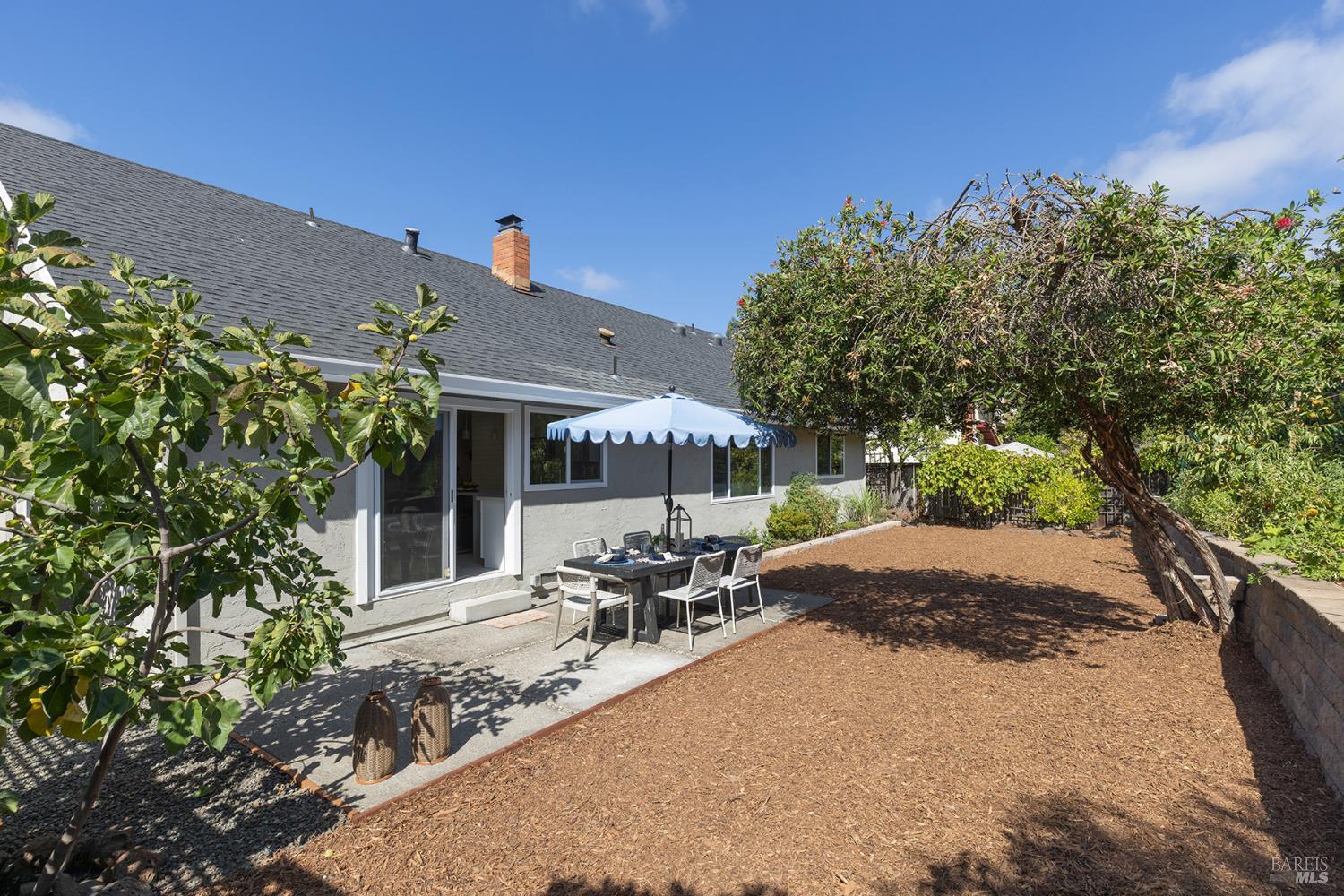 704 Montclair Drive Santa Rosa CA 95409