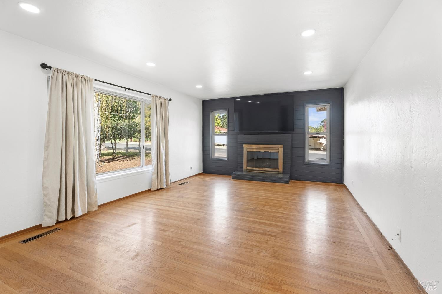 451 Observatory Avenue Ukiah CA 95482