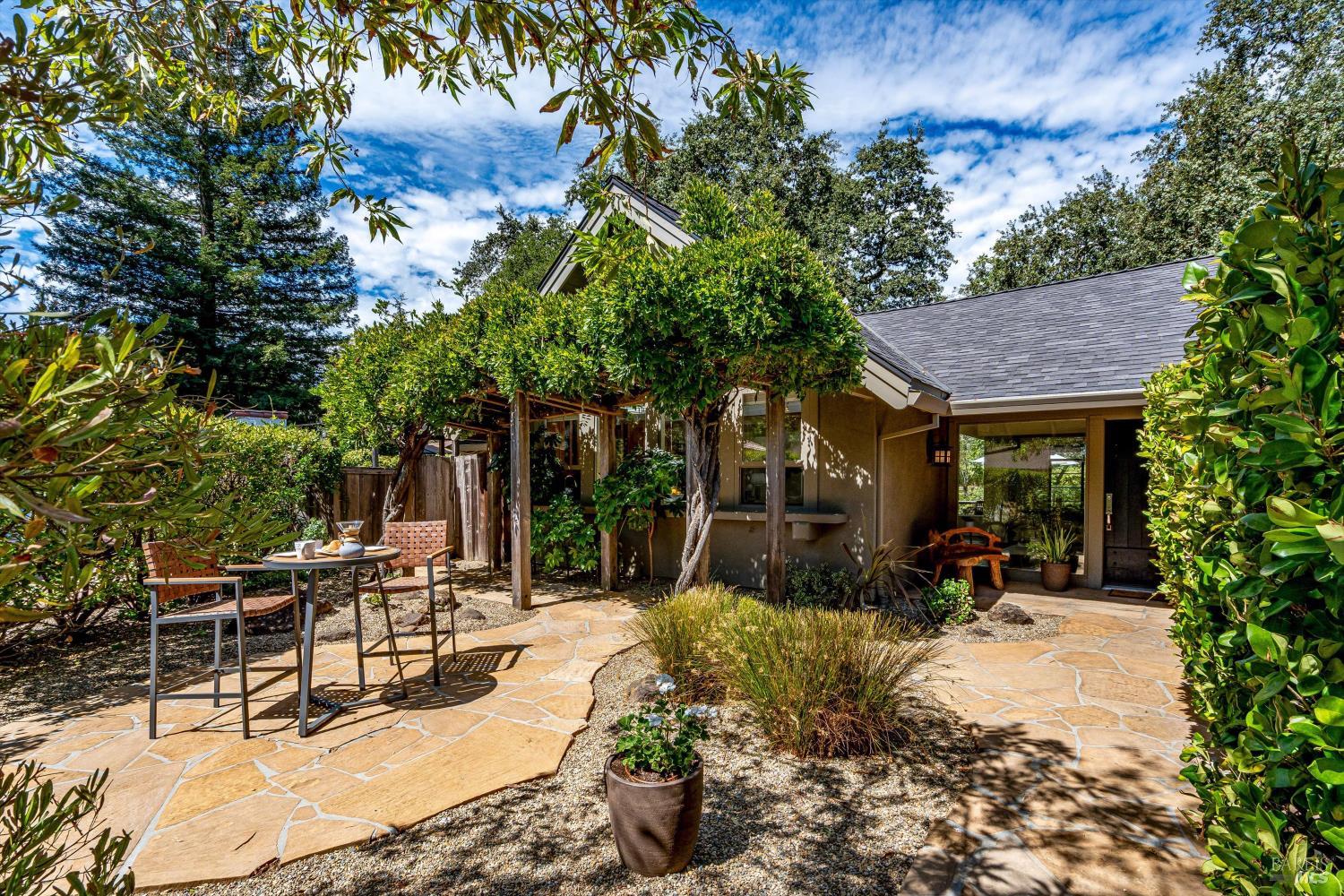 1261 Spring Brook Court St. Helena CA 94574