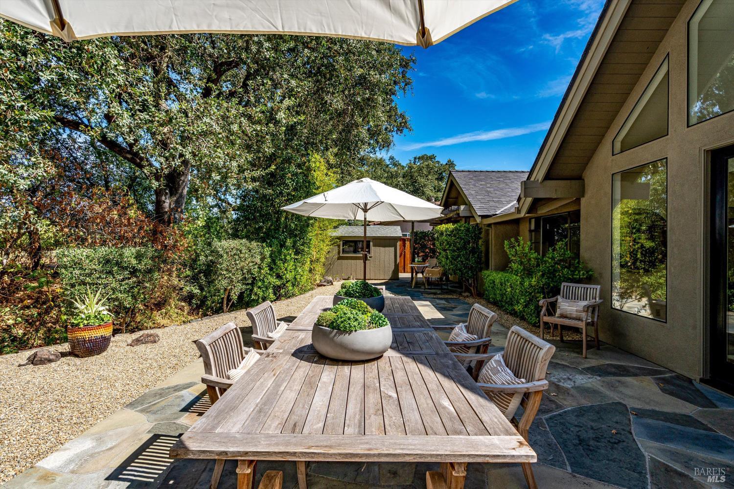 1261 Spring Brook Court St. Helena CA 94574
