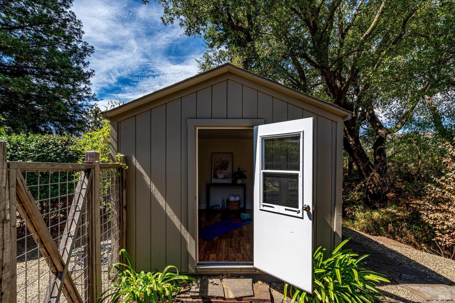 1261 Spring Brook Court St. Helena CA 94574