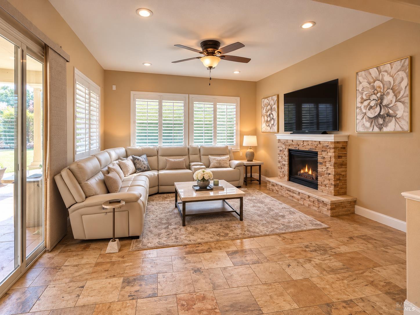 107 -sage Sparrow Circle Vacaville CA 95687