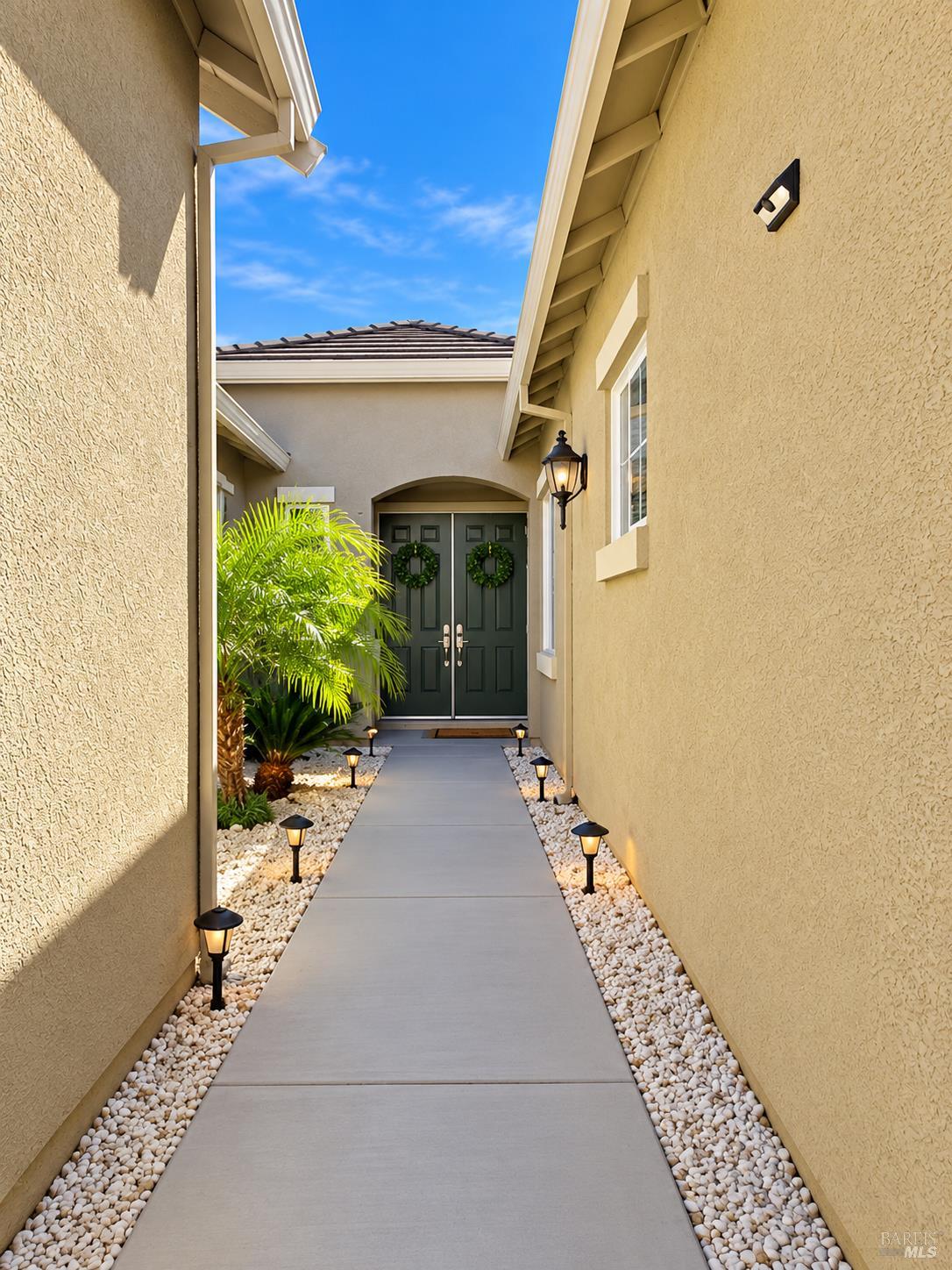 107 -sage Sparrow Circle Vacaville CA 95687