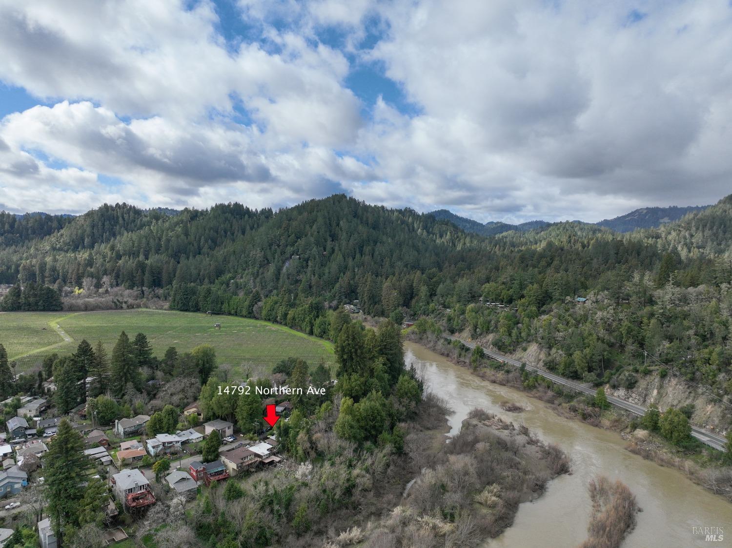 14792 Northern Avenue Guerneville CA 95446