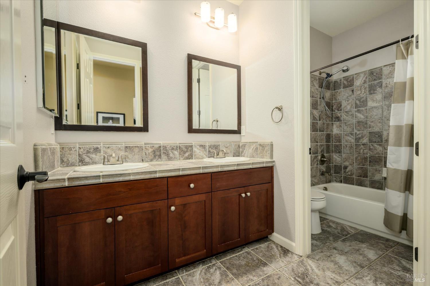 2018 Wild Rose Court Vacaville CA 95687