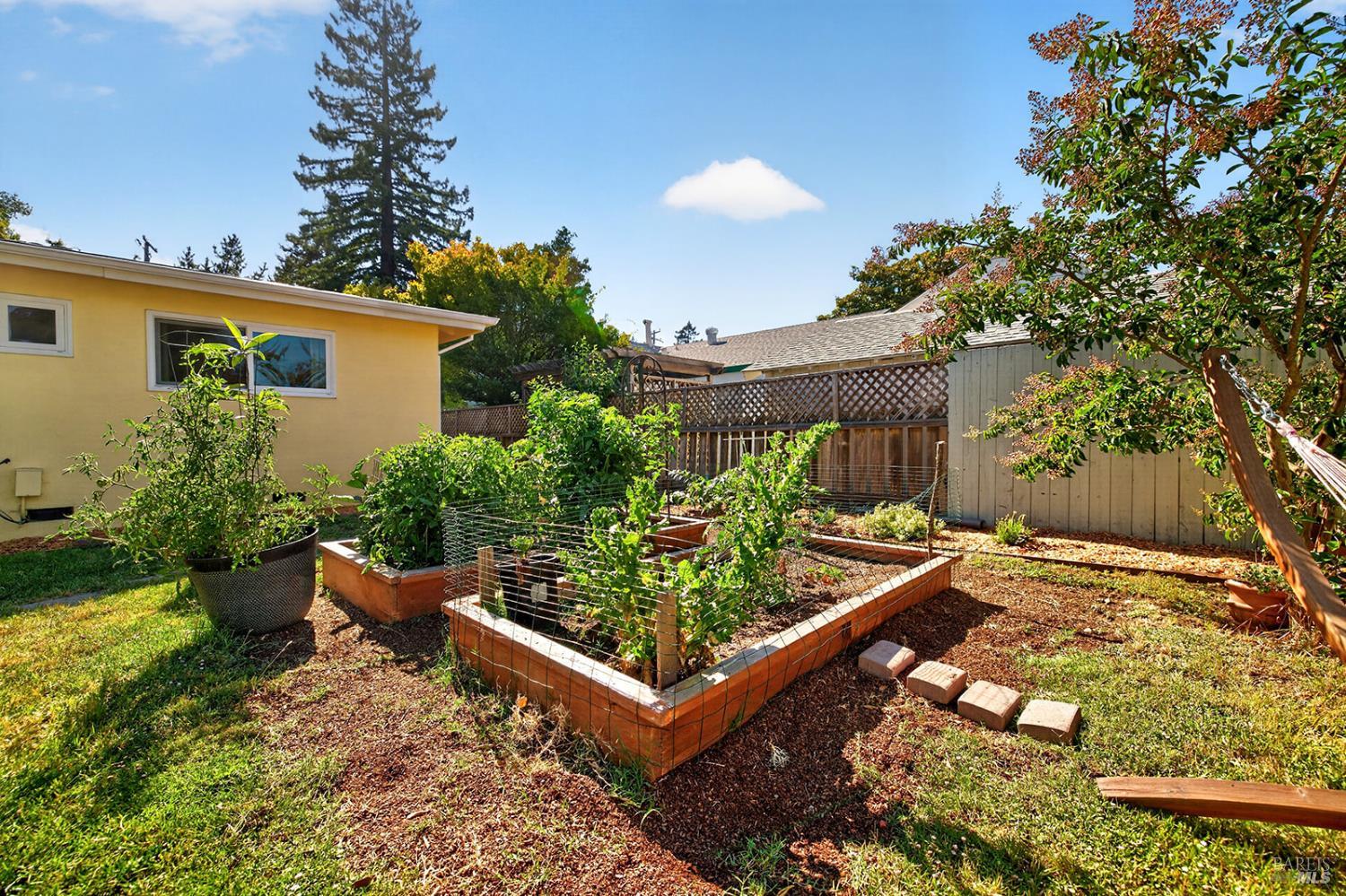 1102 Burbank Avenue Santa Rosa CA 95407