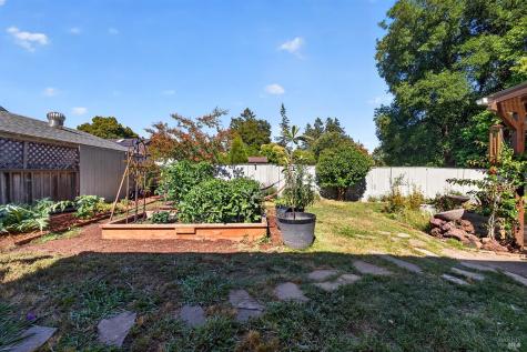 1102 Burbank Avenue Santa Rosa CA 95407