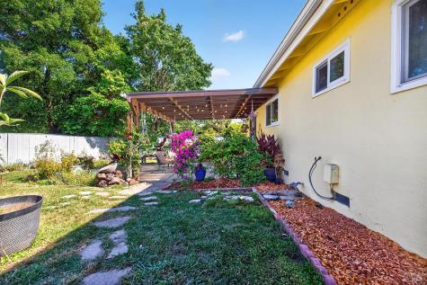 1102 Burbank Avenue Santa Rosa CA 95407
