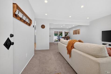 1102 Burbank Avenue Santa Rosa CA 95407