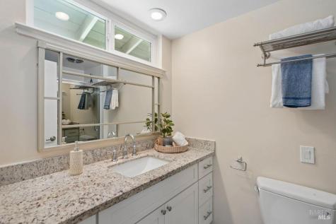 14 Oakgreen Santa Rosa CA 95409