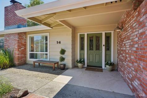 14 Oakgreen Santa Rosa CA 95409