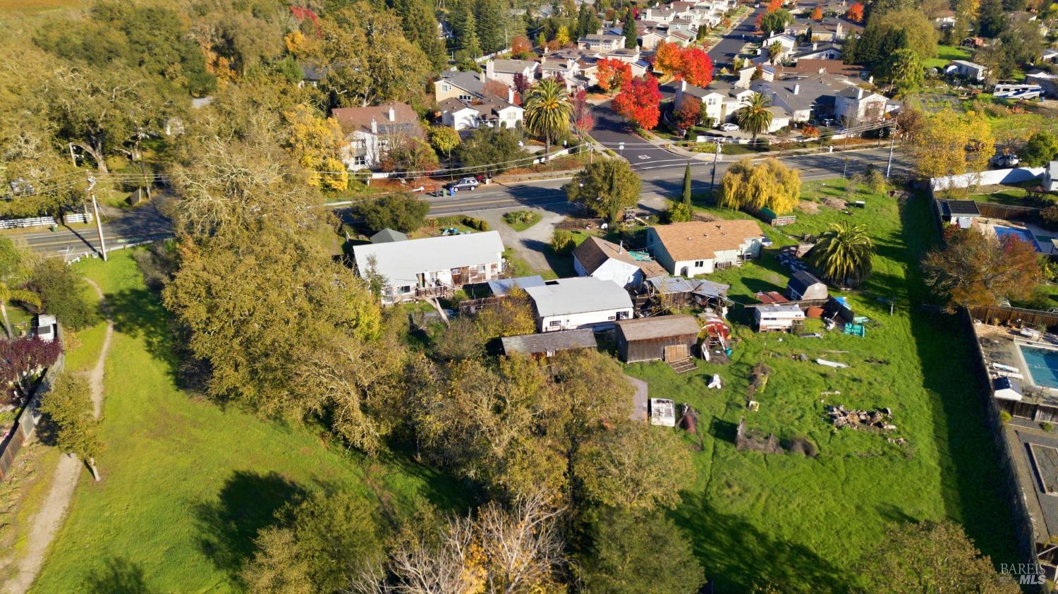 6283-6285 Old Redwood Highway Santa Rosa CA 95403