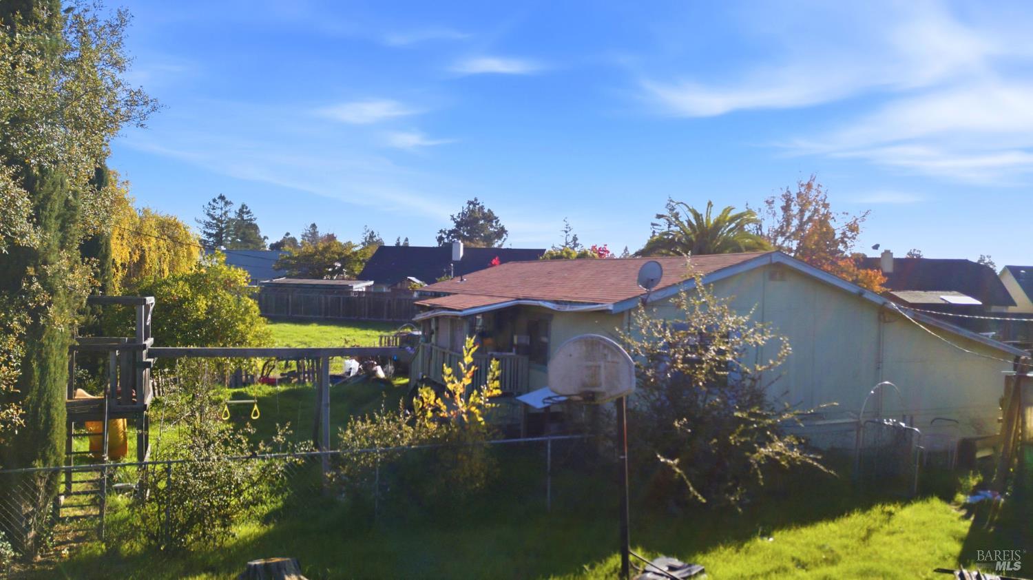 6283-6285 Old Redwood Highway Santa Rosa CA 95403