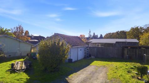 6283-6285 Old Redwood Highway Santa Rosa CA 95403