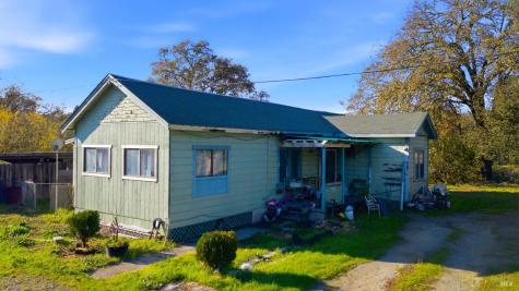 6283-6285 Old Redwood Highway Santa Rosa CA 95403