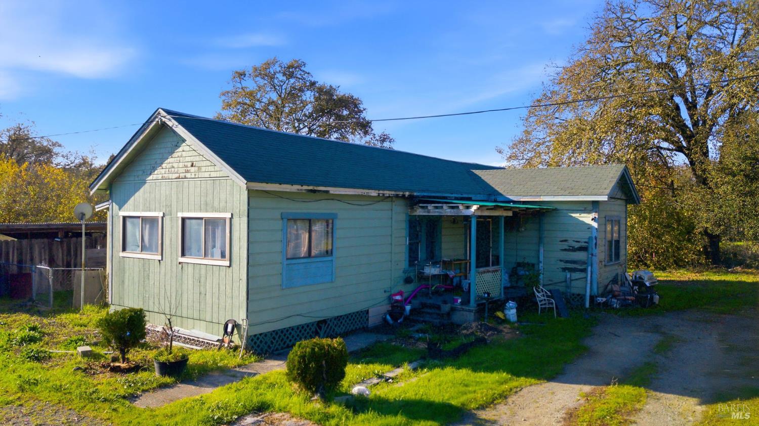 6283-6285 Old Redwood Highway Santa Rosa CA 95403