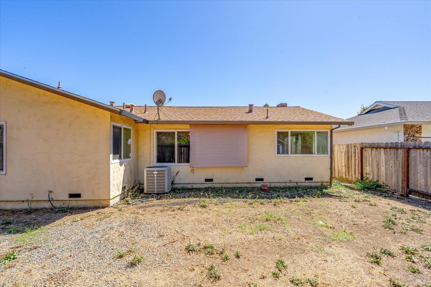 1554 Parkwood Street Napa CA 94558