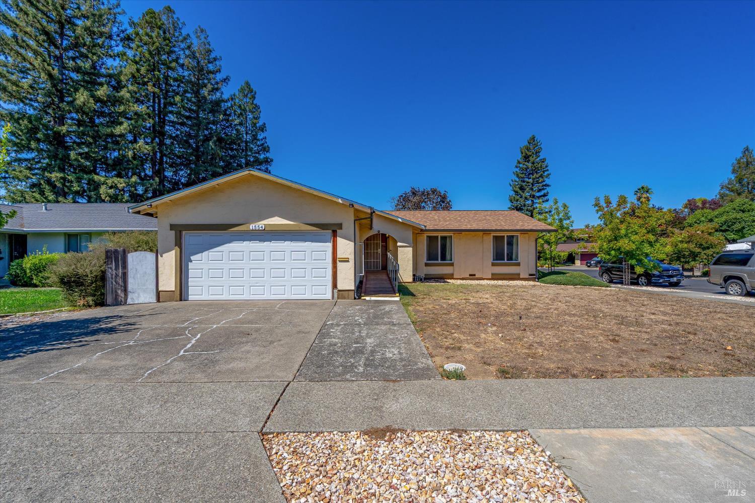 1554 Parkwood Street Napa CA 94558